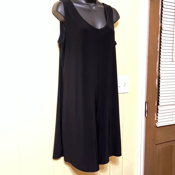 Nik and Nash Black Sleeveless V Neck Wide Leg Shorts Romper Size L - Picture 5 of 9